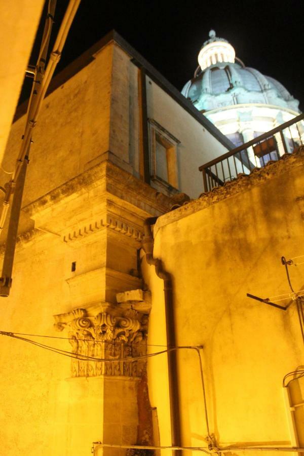 Specula Domus - Ibla Ragusa Exterior foto